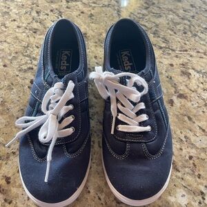 Navy Keds size 7.5 Excellent condition NWOT, no box